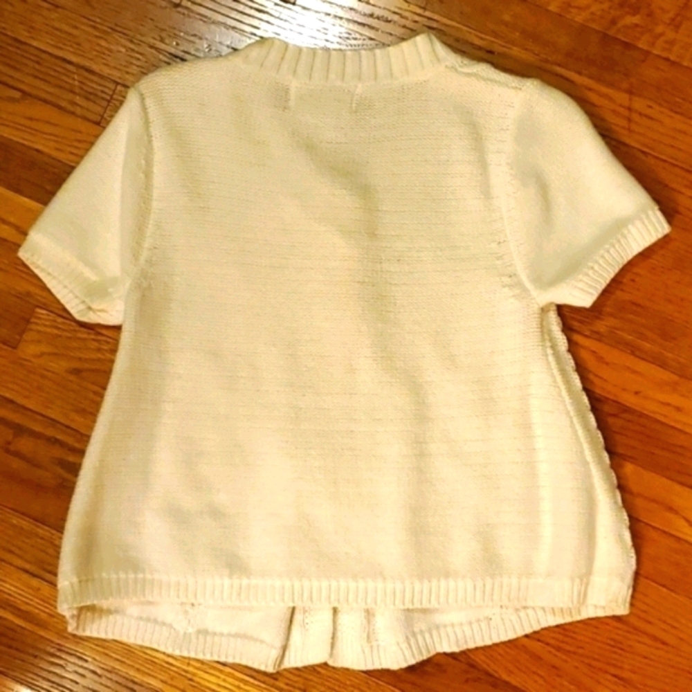 Ivory 2 button sweater - Picture 2 of 4